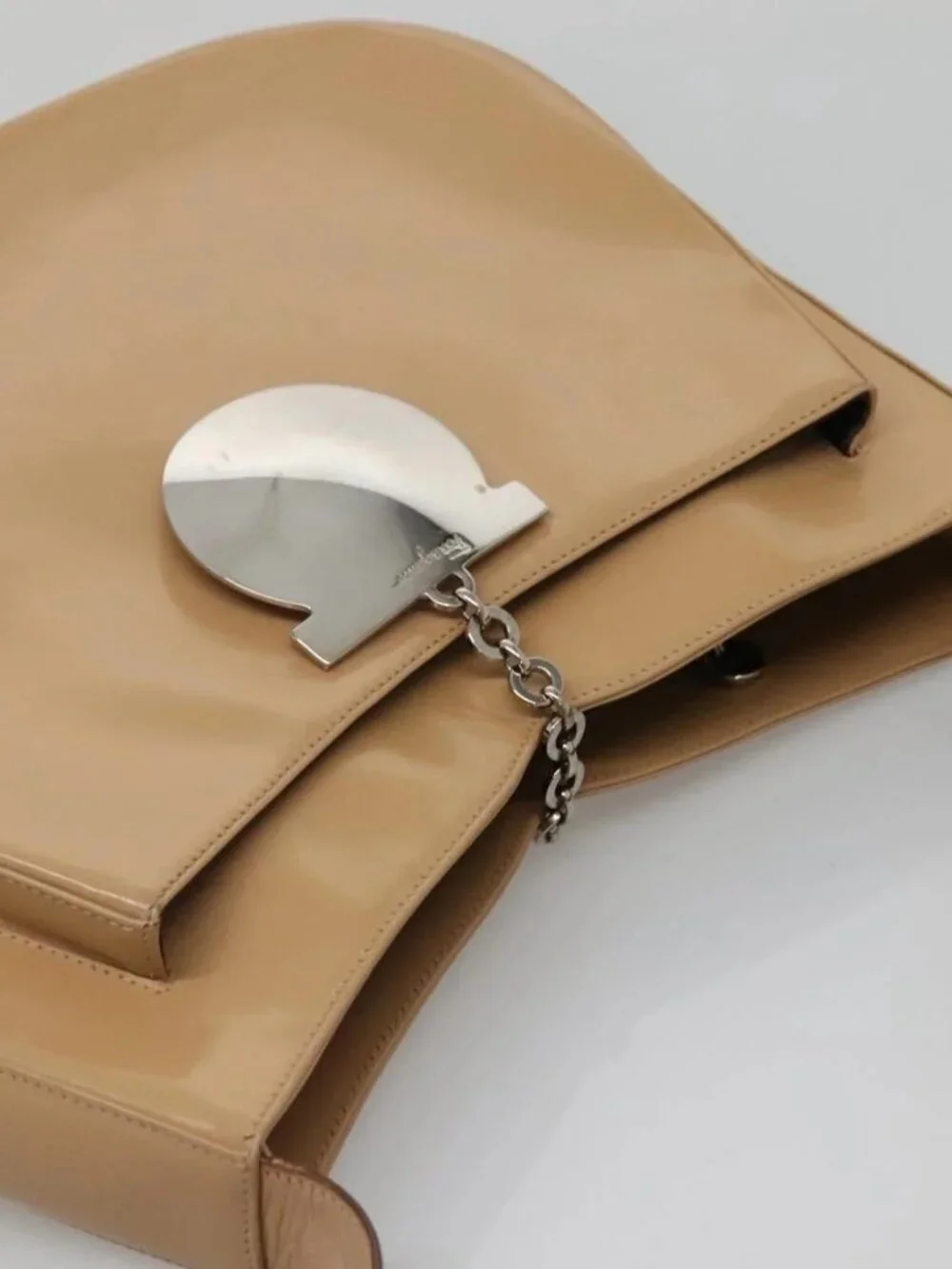Salvatore Ferragamo Shoulder Bag Enamel Beige Silver Auth bs29120